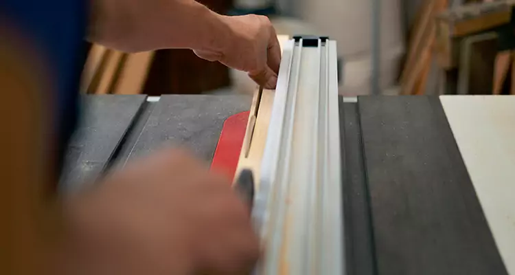 Bifold Door Seal Repair in Tallahassee, FL