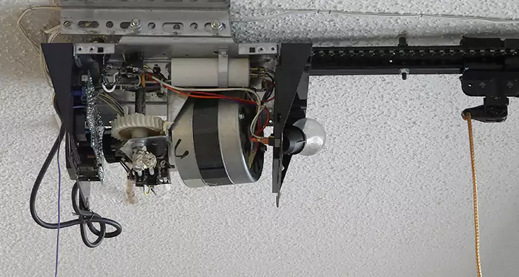 Emergency Garage Door Opener Repair in Tallahassee, FL