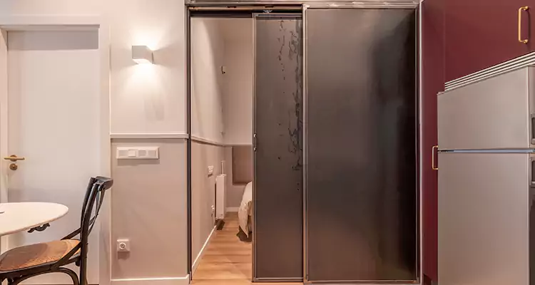 We Fix Closet Sliding Door in Tallahassee, FL