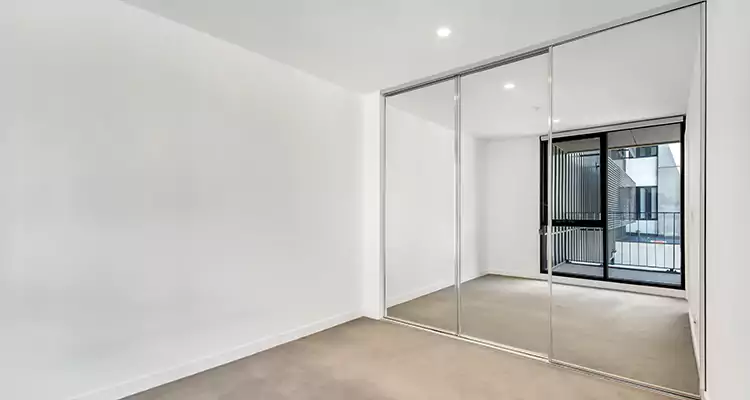 Why Homeowners Choose Us for Sliding Mirror Door Replacement in Tallahassee, FL