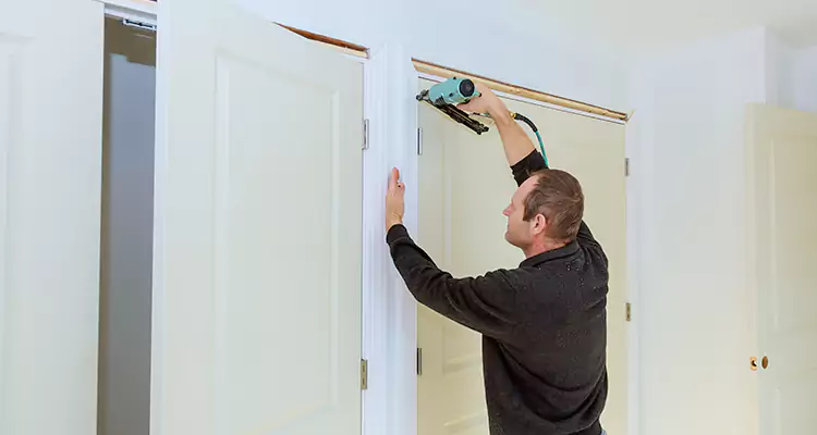 Top Rated Door Fixing ServiceFixing Garage Door Track in Tallahassee, FL